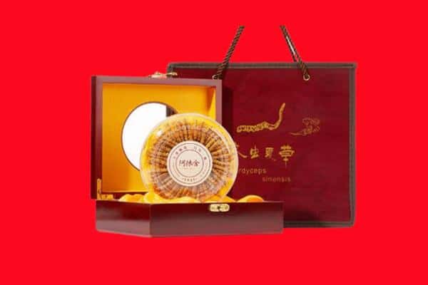 收购资讯:哈尔滨五常回收冬虫夏草是按克吗